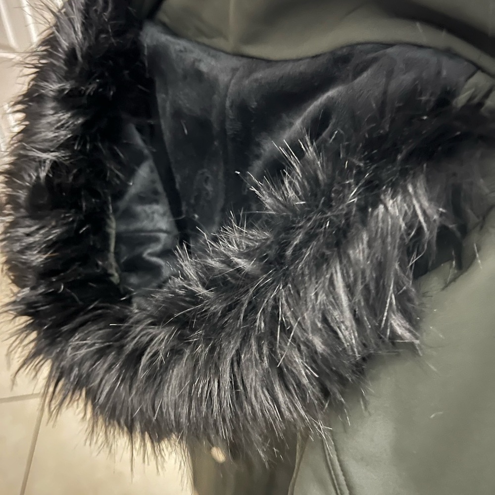 Guess winter jacket - Picture 6 of 7